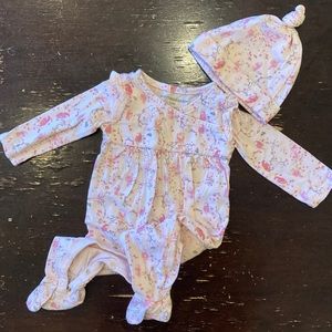 Sleeper with hat (0-3mos)